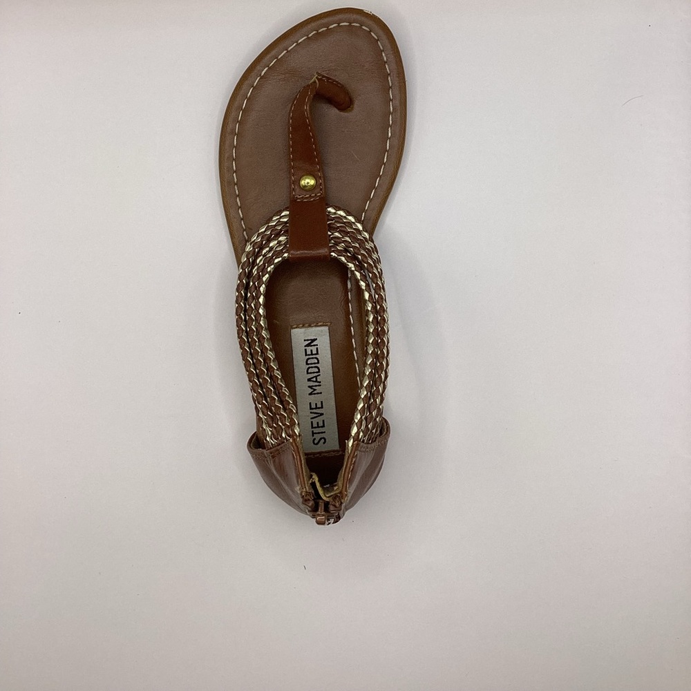 Sandals that are not use much - Picture 3 of 4